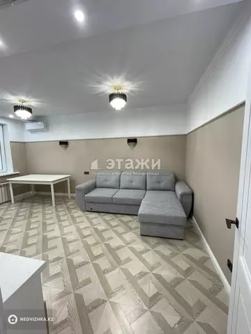 2-комнатная квартира, этаж 9 из 12, 58 м², на длительный срок