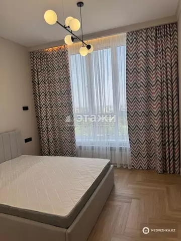 2-комнатная квартира, этаж 8 из 14, 60 м², на длительный срок