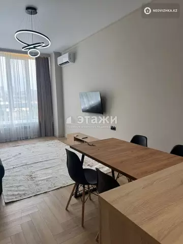2-комнатная квартира, этаж 8 из 14, 60 м², на длительный срок