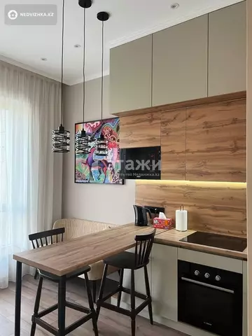 1-комнатная квартира, этаж 14 из 14, 40 м², на длительный срок