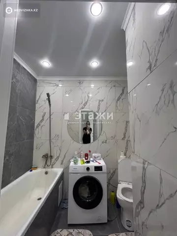 1-комнатная квартира, этаж 14 из 14, 38 м²