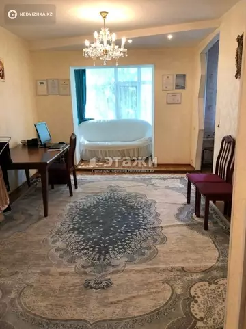 3-комнатная квартира, этаж 3 из 6, 66 м²