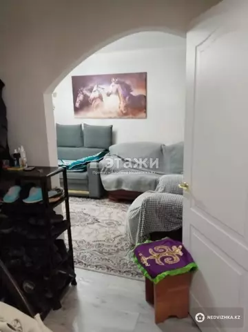 3-комнатная квартира, этаж 4 из 5, 62 м²