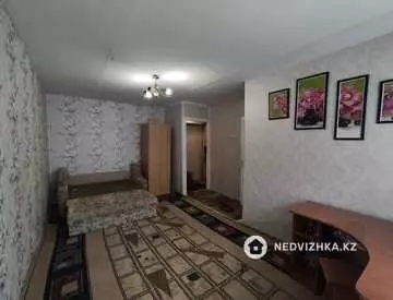 2-комнатная квартира, этаж 4 из 5, 42 м²