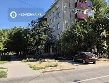 3-комнатная квартира, этаж 4 из 5, 75 м²