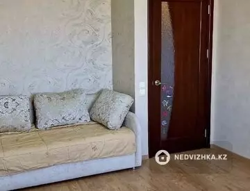 3-комнатная квартира, этаж 3 из 3, 65 м²