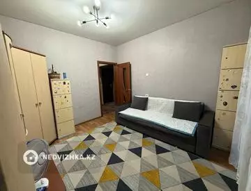 1-комнатная квартира, этаж 4 из 5, 38 м²