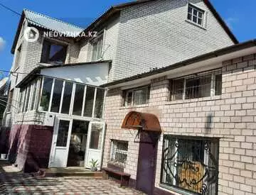 10-комнатный дом, 10 соток, 500 м²