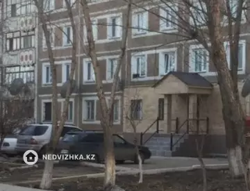 Офисное помещение, этаж 1 из 5, в жилом доме, 85 м²