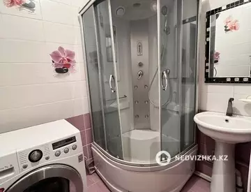 2-комнатная квартира, этаж 4 из 4, 56 м²