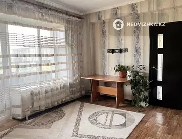 2-комнатная квартира, этаж 4 из 4, 56 м²