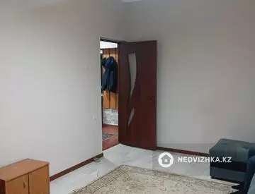 2-комнатная квартира, этаж 2 из 5, 53 м²