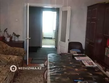 4-комнатная квартира, этаж 3 из 6, 79 м²