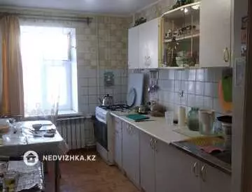 4-комнатная квартира, этаж 3 из 6, 79 м²