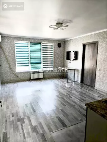 2-комнатная квартира, этаж 7 из 10, 42 м²