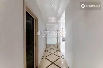 3-комнатная квартира, этаж 38 из 42, 141 м²