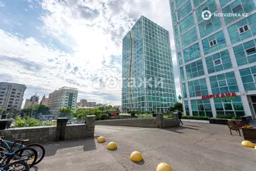 3-комнатная квартира, этаж 38 из 42, 141 м²