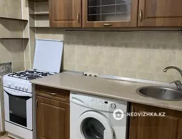 2-комнатная квартира, этаж 2 из 4, 43 м², на длительный срок
