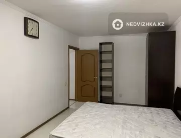 2-комнатная квартира, этаж 2 из 4, 43 м², посуточно