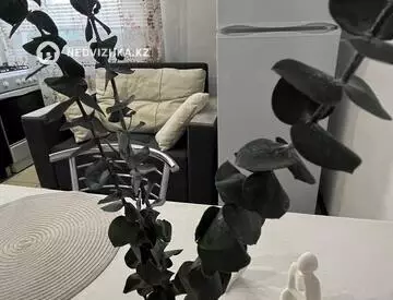 2-комнатная квартира, этаж 2 из 5, 70 м², посуточно