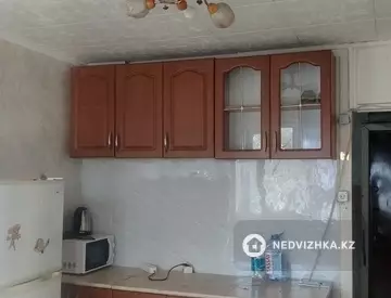 1-комнатная квартира, этаж 4 из 4, 17 м²