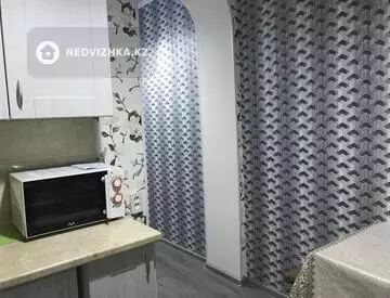2-комнатная квартира, этаж 3 из 3, 45 м²
