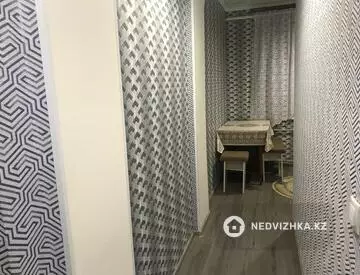 2-комнатная квартира, этаж 3 из 3, 45 м²