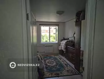 3-комнатная квартира, этаж 4 из 5, 66 м²