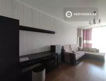 1-комнатная квартира, этаж 13 из 20, 50 м², на длительный срок