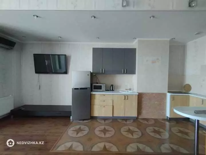 50 м², 1-комнатная квартира, этаж 13 из 20, 50 м², на длительный срок, изображение - 1