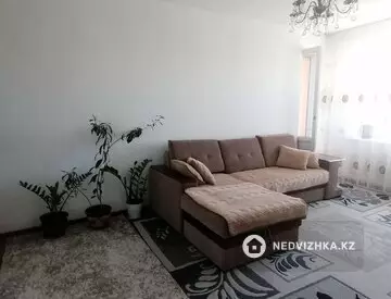 2-комнатная квартира, этаж 4 из 5, 52 м²