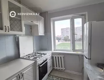 2-комнатная квартира, этаж 4 из 5, 50 м²