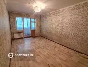 2-комнатная квартира, этаж 1 из 8, 48 м²