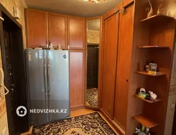 4-комнатная квартира, этаж 3 из 12, 103 м², на длительный срок