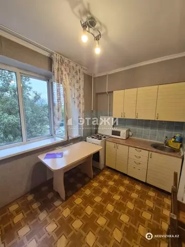 1-комнатная квартира, этаж 4 из 5, 35 м²