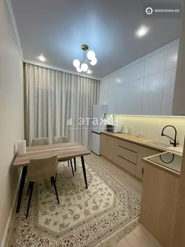 1-комнатная квартира, этаж 2 из 14, 40 м², на длительный срок