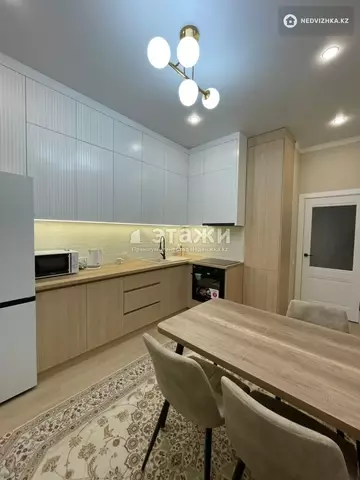 1-комнатная квартира, этаж 2 из 14, 40 м², на длительный срок