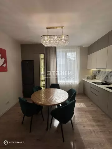 3-комнатная квартира, этаж 4 из 12, 81 м²