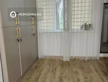 1-комнатная квартира, этаж 1 из 5, 46 м², на длительный срок