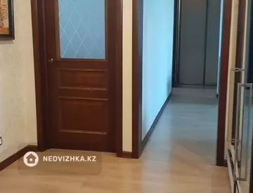 4-комнатная квартира, этаж 5 из 5, 82 м²