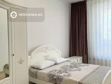 2-комнатная квартира, этаж 4 из 8, 62 м², на длительный срок