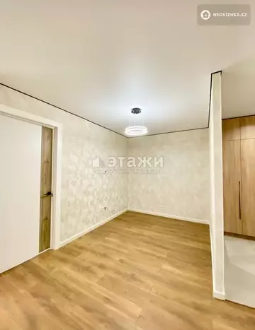 2-комнатная квартира, этаж 3 из 12, 43 м²