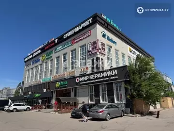 Торговое помещение, этаж 3 из 4, 250 м²