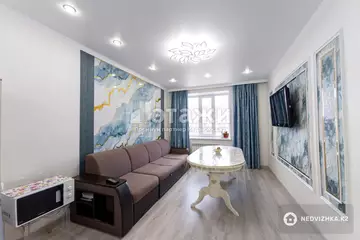 2-комнатная квартира, этаж 4 из 9, 38 м²
