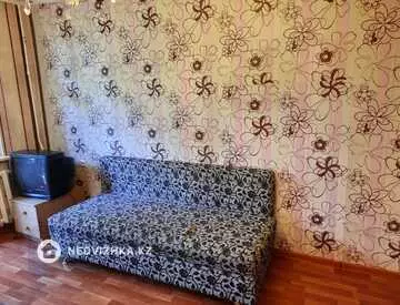1-комнатная квартира, этаж 2 из 4, 33 м², на длительный срок