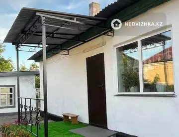 4-комнатный дом, 8 соток, 63 м²
