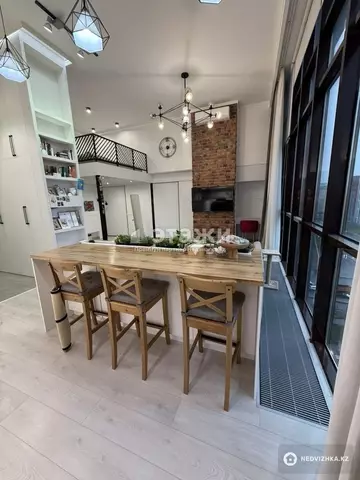 1-комнатная квартира, этаж 13 из 13, 49 м²