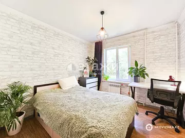 2-комнатная квартира, этаж 3 из 4, 45 м²