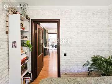 2-комнатная квартира, этаж 3 из 4, 45 м²