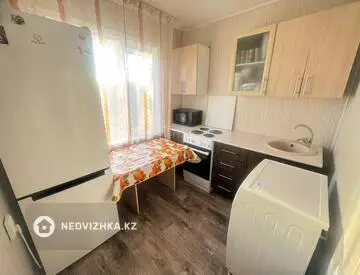 2-комнатная квартира, этаж 4 из 4, 45 м²